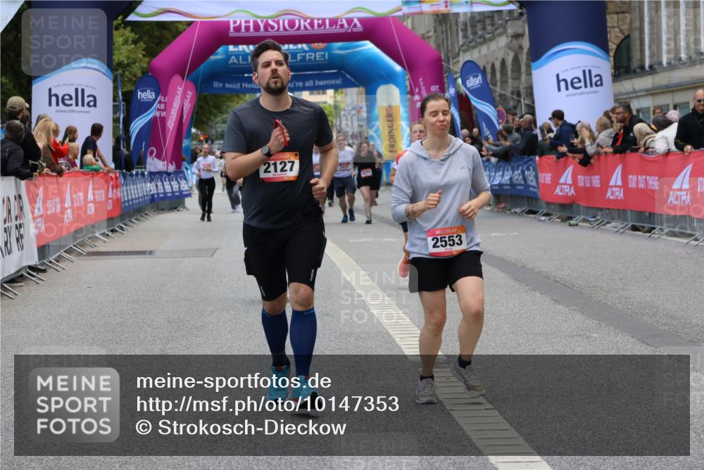 06.09.2026 - CURREX Alsterlauf Strokosch-Dieckow http://msf.ph/oto/10147353 06.09.2026 10:23:57 Ziel 2127, 2152, 2276, 2553, 5817 meine-sportfotos.de