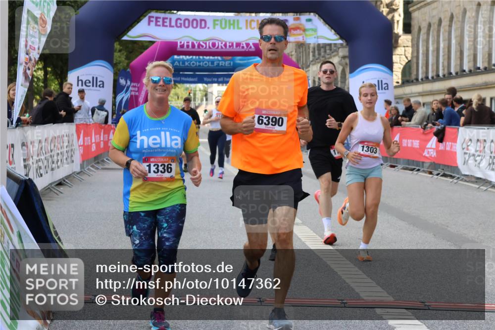 06.09.2026 - CURREX Alsterlauf Strokosch-Dieckow http://msf.ph/oto/10147362 06.09.2026 11:56:48 Ziel 1056, 1102, 1300, 1303, 1335, 1336, 6390 meine-sportfotos.de