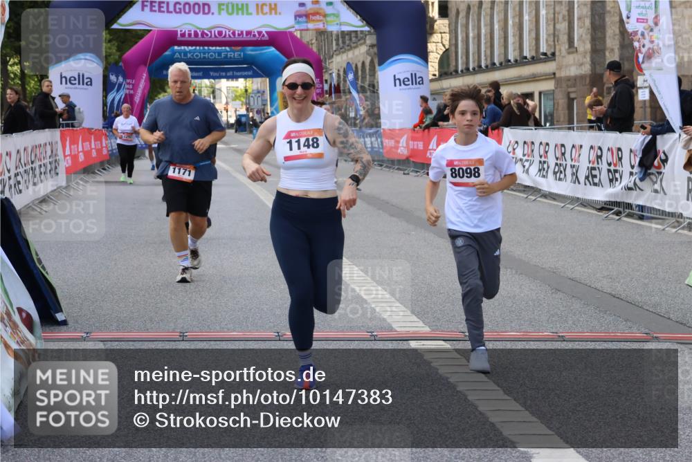 06.09.2026 - CURREX Alsterlauf Strokosch-Dieckow http://msf.ph/oto/10147383 06.09.2026 11:56:54 Ziel 1056, 1102, 1148, 1171, 1248, 1257, 1300, 1303, 1336, 6390, 8098, 8325 meine-sportfotos.de