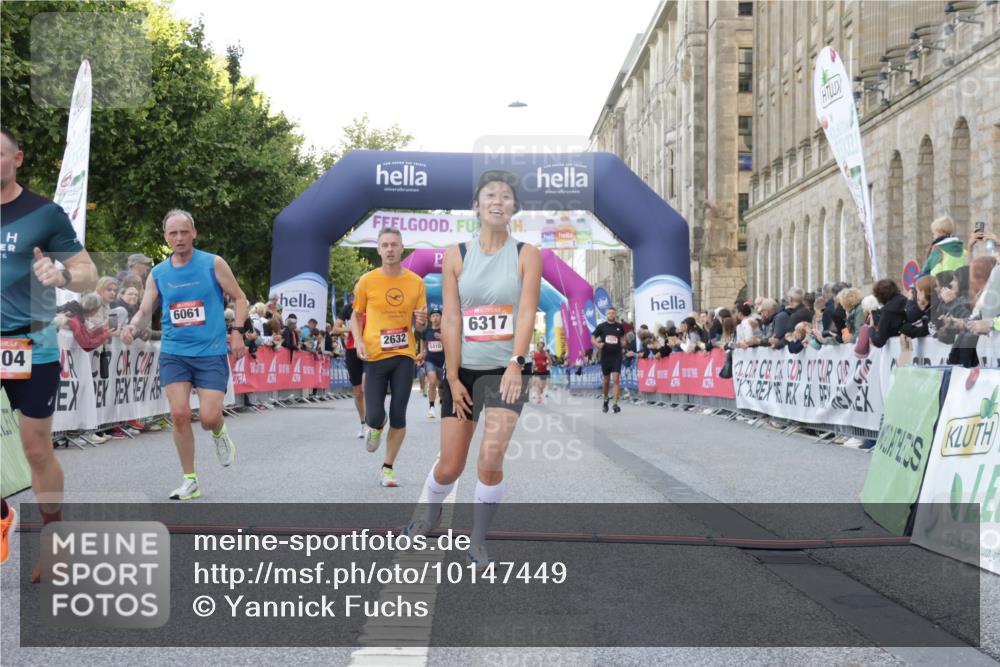 06.09.2026 - CURREX Alsterlauf Yannick Fuchs http://msf.ph/oto/10147449 06.09.2026 09:48:47 Ziel 2081, 2088, 2480, 2632, 3008, 4359, 5204, 5245, 5280, 5410, 5450, 6061, 6317 meine-sportfotos.de