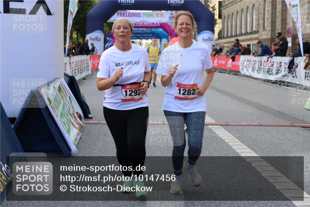 06.09.2026 - CURREX Alsterlauf Strokosch-Dieckow http://msf.ph/oto/10147456 06.09.2026 11:57:05 Ziel 1055, 1228, 1229, 1248, 1257, 1282, 1292, 8284, 8325, 8326 meine-sportfotos.de