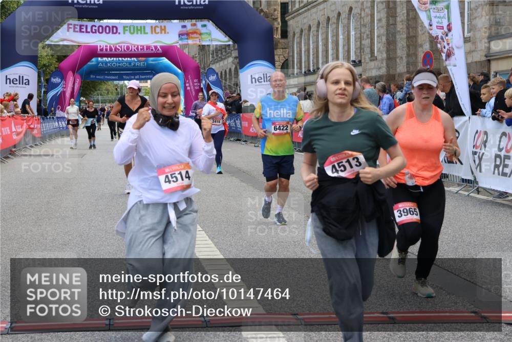 06.09.2026 - CURREX Alsterlauf Strokosch-Dieckow http://msf.ph/oto/10147464 06.09.2026 10:24:18 Ziel 2393, 3183, 3185, 3856, 3965, 4513, 4514, 5732, 6422 meine-sportfotos.de