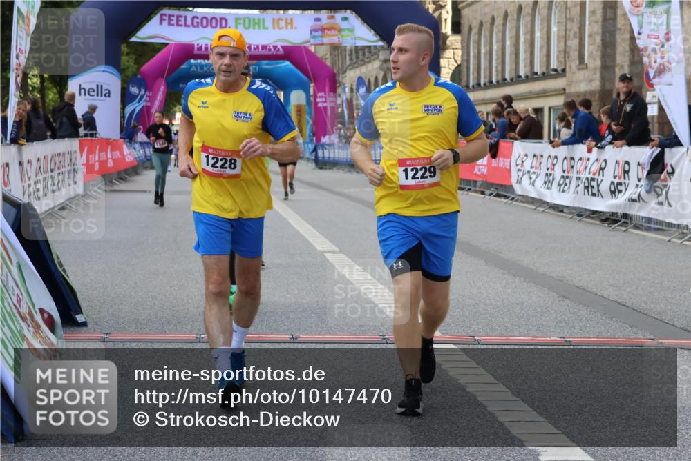 06.09.2026 - CURREX Alsterlauf Strokosch-Dieckow http://msf.ph/oto/10147470 06.09.2026 11:57:11 Ziel 1067, 1228, 1229, 1345, 8284 meine-sportfotos.de