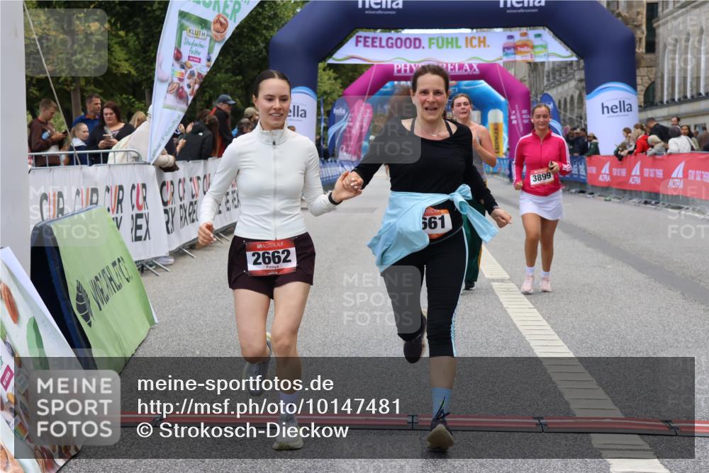 06.09.2026 - CURREX Alsterlauf Strokosch-Dieckow http://msf.ph/oto/10147481 06.09.2026 10:24:27 Ziel 2662, 3856, 3899, 3900, 5604, 5842 meine-sportfotos.de