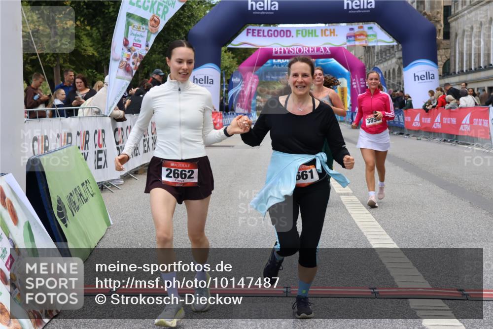 06.09.2026 - CURREX Alsterlauf Strokosch-Dieckow http://msf.ph/oto/10147487 06.09.2026 10:24:27 Ziel 2662, 3856, 3899, 3900, 5604, 5842 meine-sportfotos.de