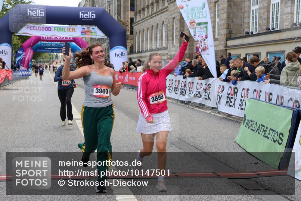 06.09.2026 - CURREX Alsterlauf Strokosch-Dieckow http://msf.ph/oto/10147501 06.09.2026 10:24:29 Ziel 2662, 3856, 3899, 3900, 5604, 5842 meine-sportfotos.de