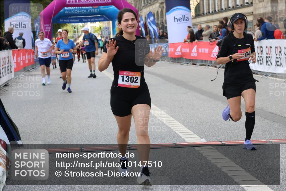 06.09.2026 - CURREX Alsterlauf Strokosch-Dieckow http://msf.ph/oto/10147510 06.09.2026 11:57:29 Ziel 1154, 1174, 1193, 1302 meine-sportfotos.de