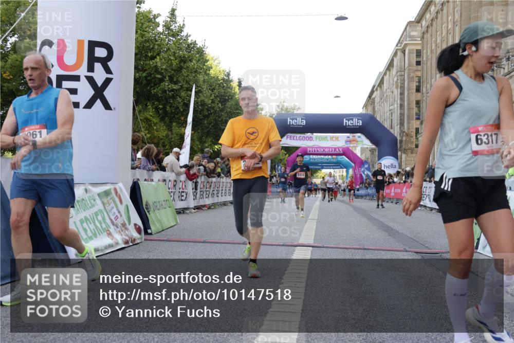 06.09.2026 - CURREX Alsterlauf Yannick Fuchs http://msf.ph/oto/10147518 06.09.2026 09:48:49 Ziel 2480, 2632, 3008, 5204, 5280, 5410, 6061, 6317 meine-sportfotos.de