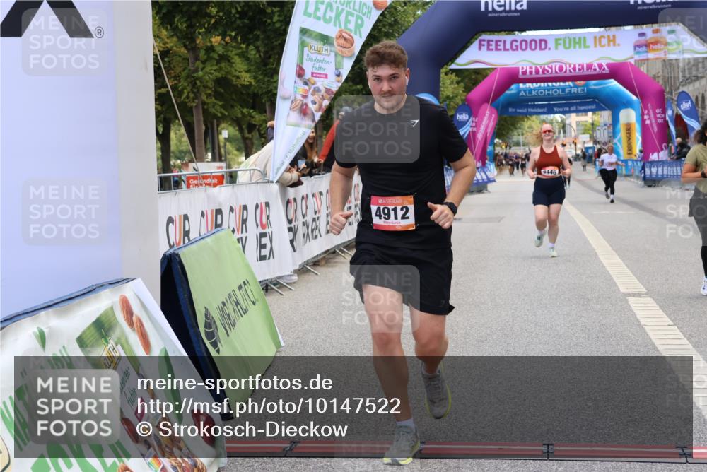 06.09.2026 - CURREX Alsterlauf Strokosch-Dieckow http://msf.ph/oto/10147522 06.09.2026 10:24:54 Ziel 3716, 4446, 4912, 4927 meine-sportfotos.de
