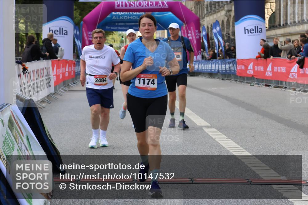 06.09.2026 - CURREX Alsterlauf Strokosch-Dieckow http://msf.ph/oto/10147532 06.09.2026 11:57:34 Ziel 1154, 1174, 1187, 1188, 1193, 1302, 2484 meine-sportfotos.de