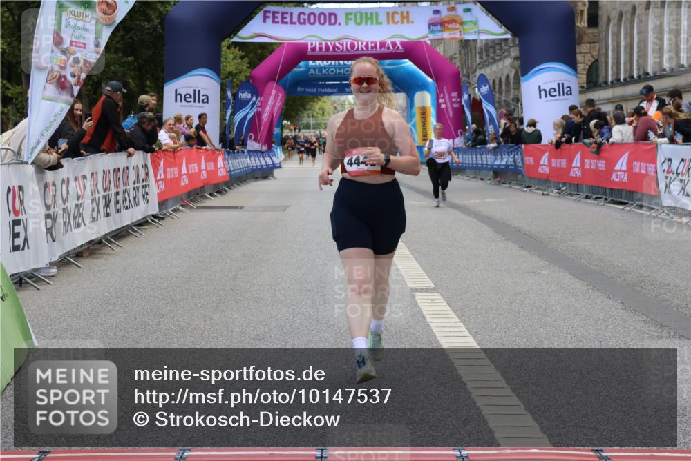 06.09.2026 - CURREX Alsterlauf Strokosch-Dieckow http://msf.ph/oto/10147537 06.09.2026 10:24:58 Ziel 3716, 4446, 4912, 4927 meine-sportfotos.de