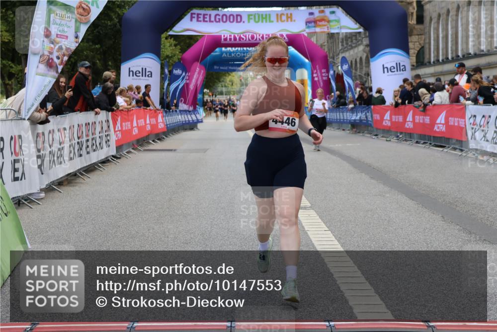 06.09.2026 - CURREX Alsterlauf Strokosch-Dieckow http://msf.ph/oto/10147553 06.09.2026 10:24:58 Ziel 3716, 4446, 4912, 4927 meine-sportfotos.de