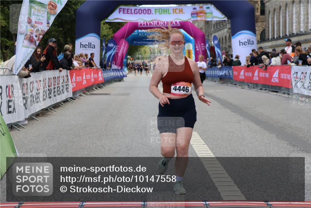 06.09.2026 - CURREX Alsterlauf Strokosch-Dieckow http://msf.ph/oto/10147558 06.09.2026 10:24:59 Ziel 3716, 4446, 4912, 4927 meine-sportfotos.de
