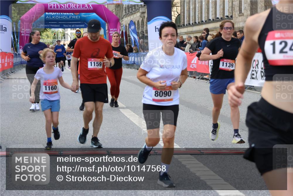 06.09.2026 - CURREX Alsterlauf Strokosch-Dieckow http://msf.ph/oto/10147568 06.09.2026 11:57:51 Ziel 1036, 1075, 1084, 1139, 1159, 1160, 1210, 1241, 1246, 8090 meine-sportfotos.de
