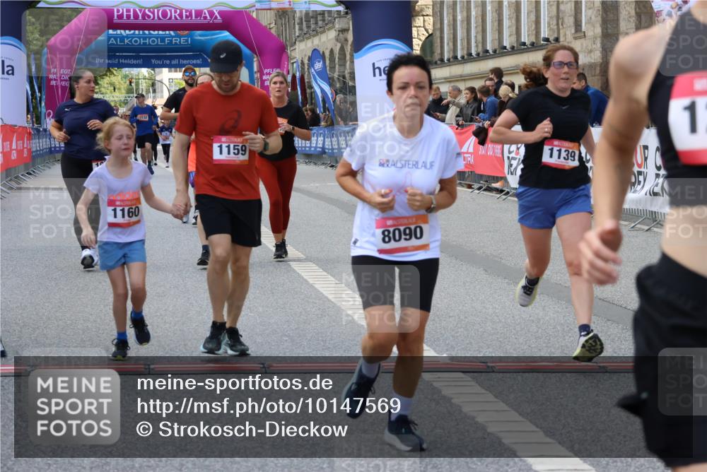 06.09.2026 - CURREX Alsterlauf Strokosch-Dieckow http://msf.ph/oto/10147569 06.09.2026 11:57:51 Ziel 1036, 1075, 1084, 1139, 1159, 1160, 1210, 1241, 1246, 8090 meine-sportfotos.de