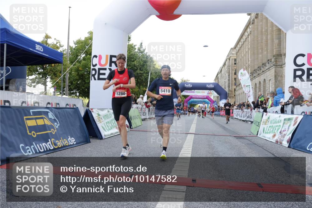 06.09.2026 - CURREX Alsterlauf Yannick Fuchs http://msf.ph/oto/10147582 06.09.2026 09:48:52 Ziel 2632, 3008, 3074, 5204, 5280, 5410, 5929, 6061, 6317 meine-sportfotos.de