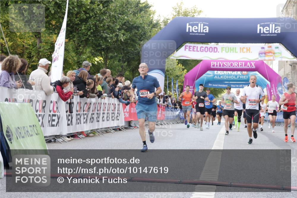 06.09.2026 - CURREX Alsterlauf Yannick Fuchs http://msf.ph/oto/10147619 06.09.2026 09:48:54 Ziel 2067, 2632, 2655, 3009, 3074, 5204, 5280, 5410, 5929, 6061, 6317 meine-sportfotos.de