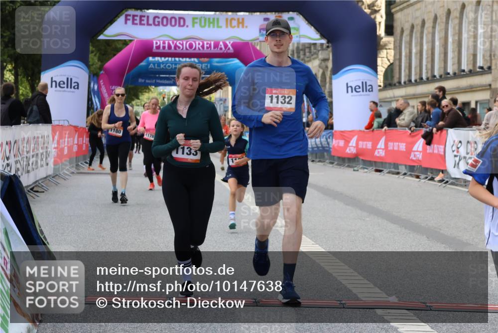 06.09.2026 - CURREX Alsterlauf Strokosch-Dieckow http://msf.ph/oto/10147638 06.09.2026 11:58:06 Ziel 1180, 1186, 1199, 1283, 8048, 8300 meine-sportfotos.de