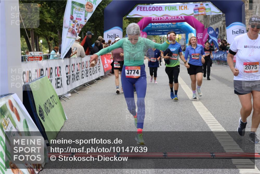 06.09.2026 - CURREX Alsterlauf Strokosch-Dieckow http://msf.ph/oto/10147639 06.09.2026 10:25:45 Ziel 2075, 2635, 2636, 3774, 4258, 6202, 6252, 6325 meine-sportfotos.de