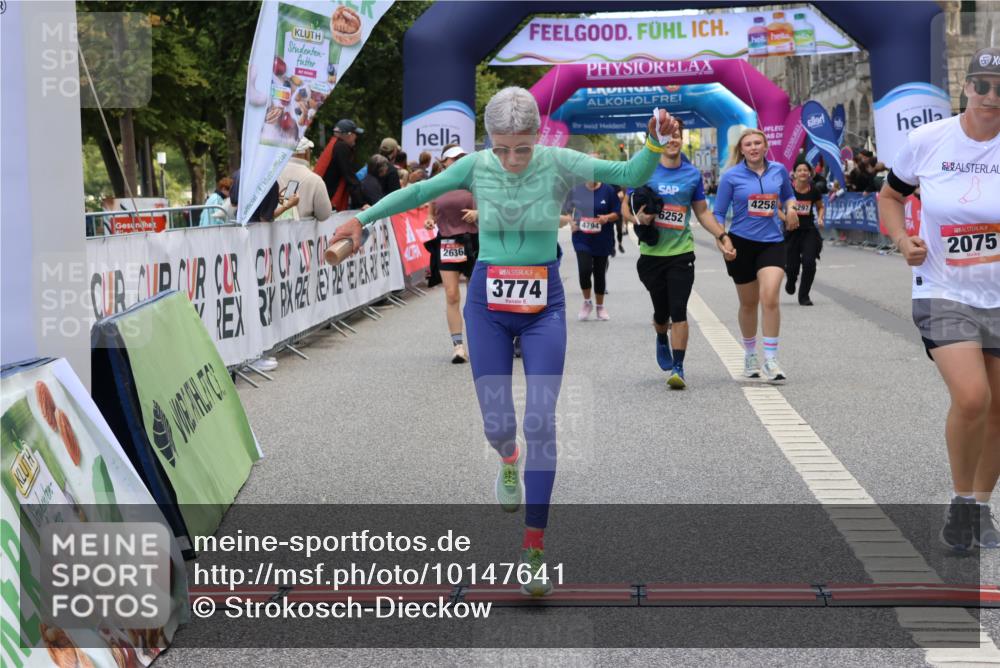 06.09.2026 - CURREX Alsterlauf Strokosch-Dieckow http://msf.ph/oto/10147641 06.09.2026 10:25:45 Ziel 2075, 2635, 2636, 3774, 4258, 6202, 6252, 6325 meine-sportfotos.de