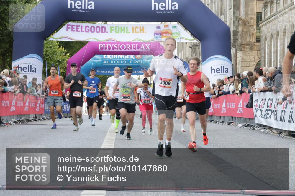06.09.2026 - CURREX Alsterlauf Yannick Fuchs http://msf.ph/oto/10147660 06.09.2026 09:48:56 Ziel 2067, 2632, 2655, 2693, 3009, 3074, 4579, 5280, 5400, 5410, 5929, 5992, 6124, 6245 meine-sportfotos.de