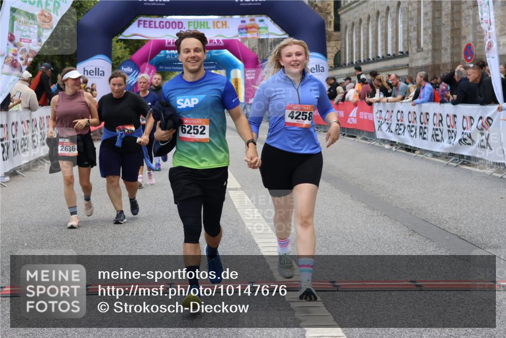 06.09.2026 - CURREX Alsterlauf Strokosch-Dieckow http://msf.ph/oto/10147676 06.09.2026 10:25:48 Ziel 2075, 2635, 2636, 3297, 3774, 4258, 4794, 5409, 6202, 6252, 6325 meine-sportfotos.de