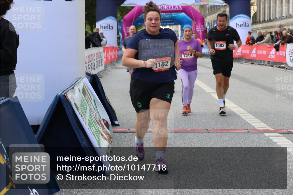 06.09.2026 - CURREX Alsterlauf Strokosch-Dieckow http://msf.ph/oto/10147718 06.09.2026 11:58:33 Ziel 1082, 1114, 1115, 1182, 1235, 1314, 1334, 8016 meine-sportfotos.de