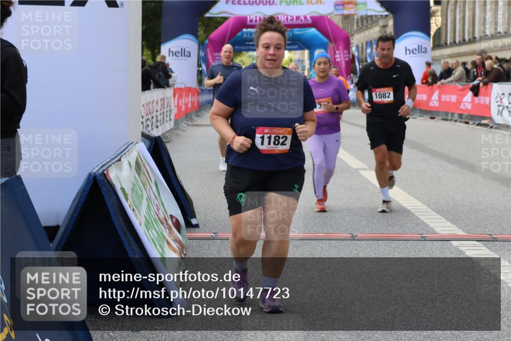 06.09.2026 - CURREX Alsterlauf Strokosch-Dieckow http://msf.ph/oto/10147723 06.09.2026 11:58:33 Ziel 1082, 1114, 1115, 1182, 1235, 1314, 1334, 8016 meine-sportfotos.de