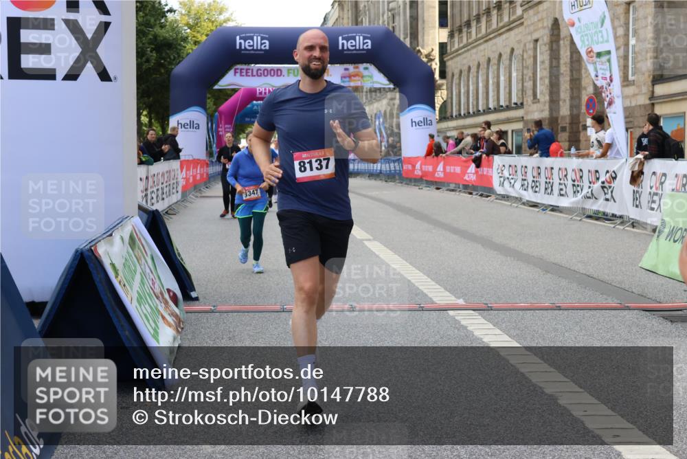 06.09.2026 - CURREX Alsterlauf Strokosch-Dieckow http://msf.ph/oto/10147788 06.09.2026 11:58:47 Ziel 1001, 1202, 1329, 1347, 8137 meine-sportfotos.de