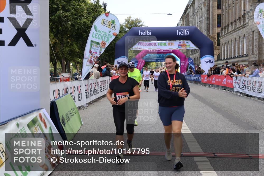 06.09.2026 - CURREX Alsterlauf Strokosch-Dieckow http://msf.ph/oto/10147795 06.09.2026 10:26:15 Ziel 2439, 2468, 4170, 5944 meine-sportfotos.de