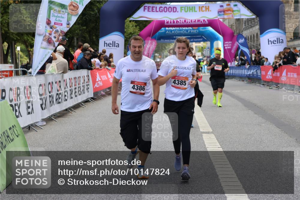 06.09.2026 - CURREX Alsterlauf Strokosch-Dieckow http://msf.ph/oto/10147824 06.09.2026 10:26:23 Ziel 4168, 4385, 4386, 5944 meine-sportfotos.de