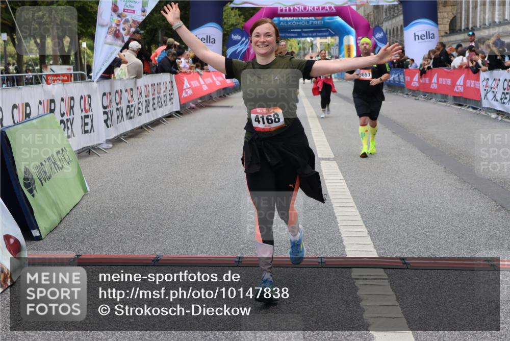 06.09.2026 - CURREX Alsterlauf Strokosch-Dieckow http://msf.ph/oto/10147838 06.09.2026 10:26:27 Ziel 3653, 4168, 4385, 4386 meine-sportfotos.de
