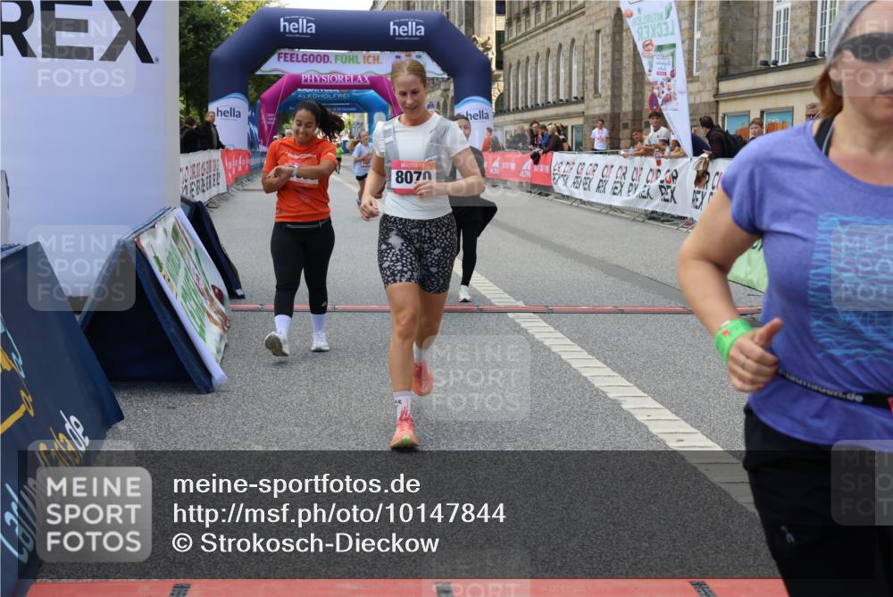 06.09.2026 - CURREX Alsterlauf Strokosch-Dieckow http://msf.ph/oto/10147844 06.09.2026 11:59:03 Ziel 1081, 1111, 1130, 1200, 1240, 1327, 1333, 8070 meine-sportfotos.de
