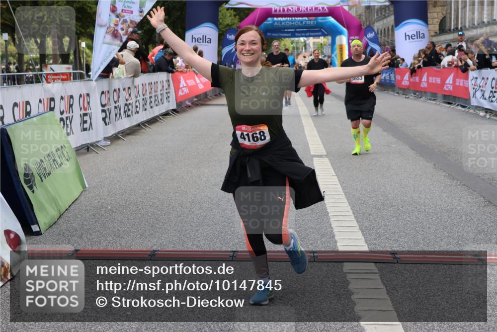06.09.2026 - CURREX Alsterlauf Strokosch-Dieckow http://msf.ph/oto/10147845 06.09.2026 10:26:27 Ziel 3653, 4168, 4385, 4386 meine-sportfotos.de