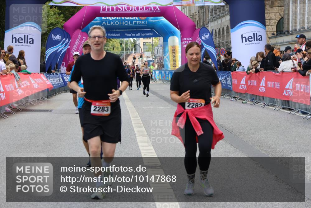 06.09.2026 - CURREX Alsterlauf Strokosch-Dieckow http://msf.ph/oto/10147868 06.09.2026 10:26:32 Ziel 2282, 2283, 3653, 3784, 4168 meine-sportfotos.de