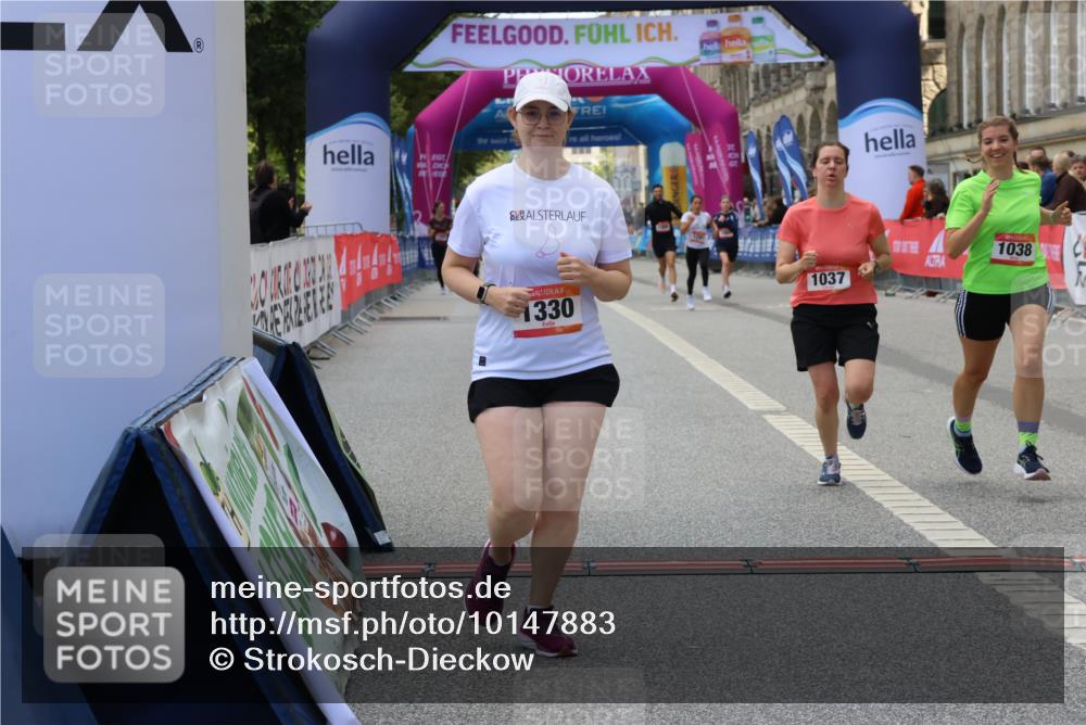 06.09.2026 - CURREX Alsterlauf Strokosch-Dieckow http://msf.ph/oto/10147883 06.09.2026 11:59:20 Ziel 1037, 1038, 1254, 1291, 1304, 1330 meine-sportfotos.de