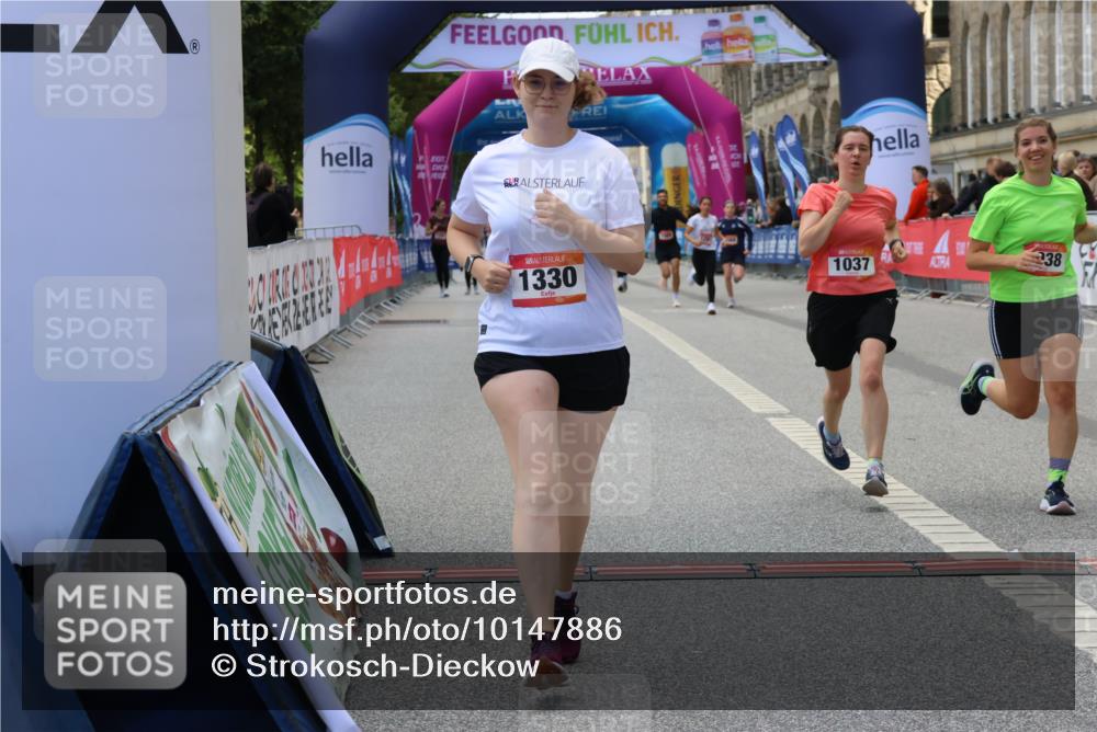 06.09.2026 - CURREX Alsterlauf Strokosch-Dieckow http://msf.ph/oto/10147886 06.09.2026 11:59:20 Ziel 1037, 1038, 1254, 1291, 1304, 1330 meine-sportfotos.de