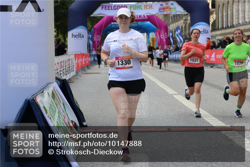 06.09.2026 - CURREX Alsterlauf Strokosch-Dieckow http://msf.ph/oto/10147888 06.09.2026 11:59:20 Ziel 1037, 1038, 1254, 1291, 1304, 1330 meine-sportfotos.de