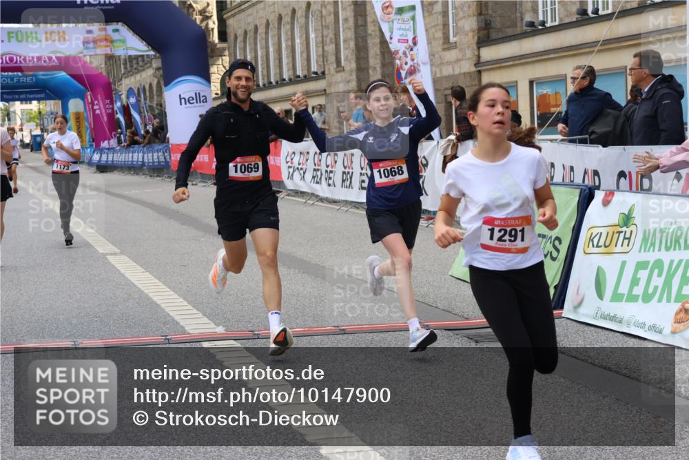 06.09.2026 - CURREX Alsterlauf Strokosch-Dieckow http://msf.ph/oto/10147900 06.09.2026 11:59:26 Ziel 1037, 1038, 1068, 1069, 1173, 1261, 1291, 1330 meine-sportfotos.de