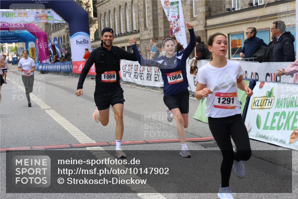 06.09.2026 - CURREX Alsterlauf Strokosch-Dieckow http://msf.ph/oto/10147902 06.09.2026 11:59:26 Ziel 1037, 1038, 1068, 1069, 1173, 1261, 1291, 1330 meine-sportfotos.de