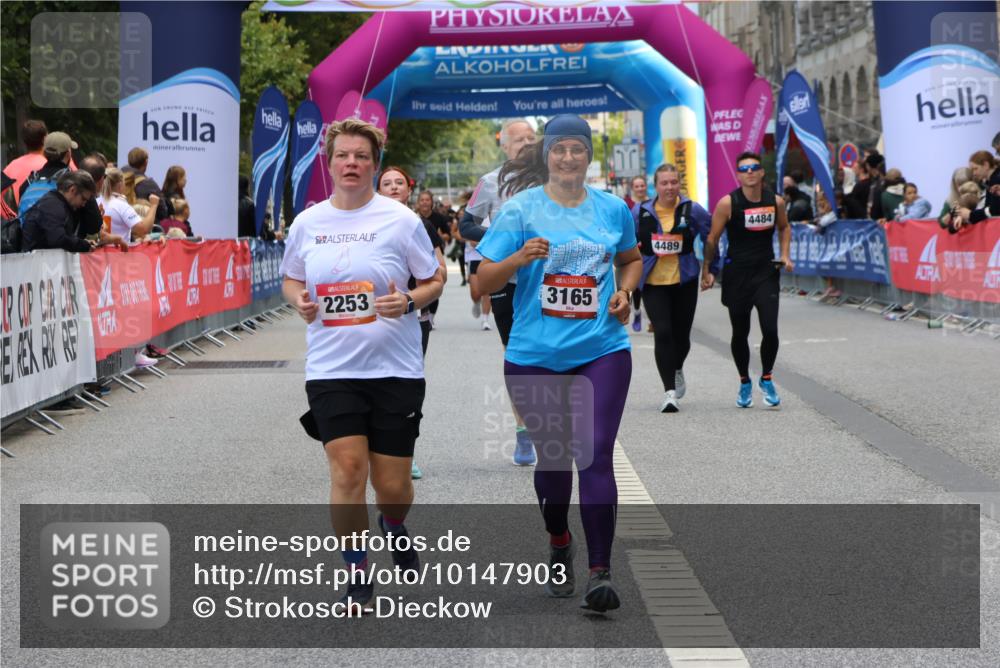 06.09.2026 - CURREX Alsterlauf Strokosch-Dieckow http://msf.ph/oto/10147903 06.09.2026 10:26:52 Ziel 2253, 2790, 2791, 3013, 3165 meine-sportfotos.de