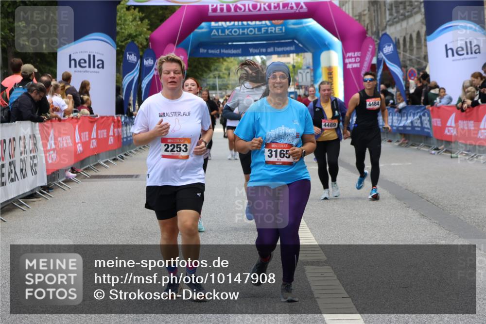 06.09.2026 - CURREX Alsterlauf Strokosch-Dieckow http://msf.ph/oto/10147908 06.09.2026 10:26:52 Ziel 2253, 2790, 2791, 3013, 3165 meine-sportfotos.de