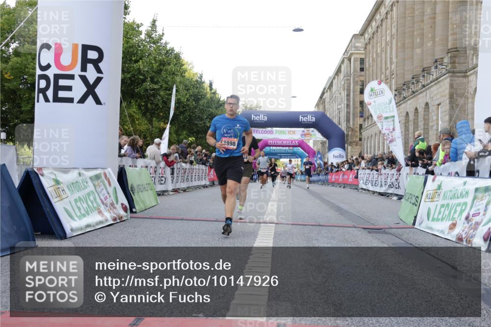 06.09.2026 - CURREX Alsterlauf Yannick Fuchs http://msf.ph/oto/10147926 06.09.2026 09:49:11 Ziel 2009, 3533, 3880, 3898, 4037, 4249, 5068, 5251, 5378, 5448, 5667, 5924, 6380, 6415, 8106 meine-sportfotos.de