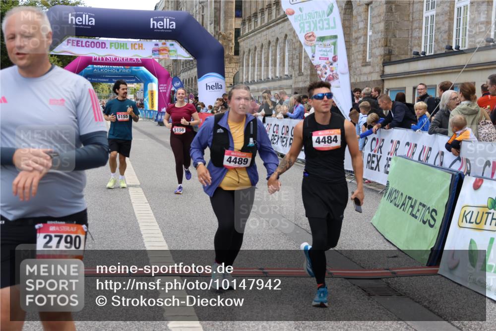 06.09.2026 - CURREX Alsterlauf Strokosch-Dieckow http://msf.ph/oto/10147942 06.09.2026 10:26:59 Ziel 2253, 2790, 2791, 3165, 4484, 4489, 5155, 5156 meine-sportfotos.de