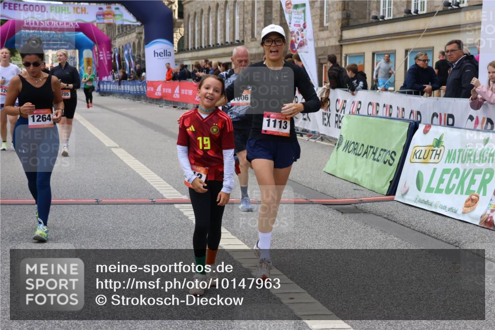 06.09.2026 - CURREX Alsterlauf Strokosch-Dieckow http://msf.ph/oto/10147963 06.09.2026 11:59:43 Ziel 1006, 1205, 1206, 1215, 1262, 1266, 1275, 8139 meine-sportfotos.de
