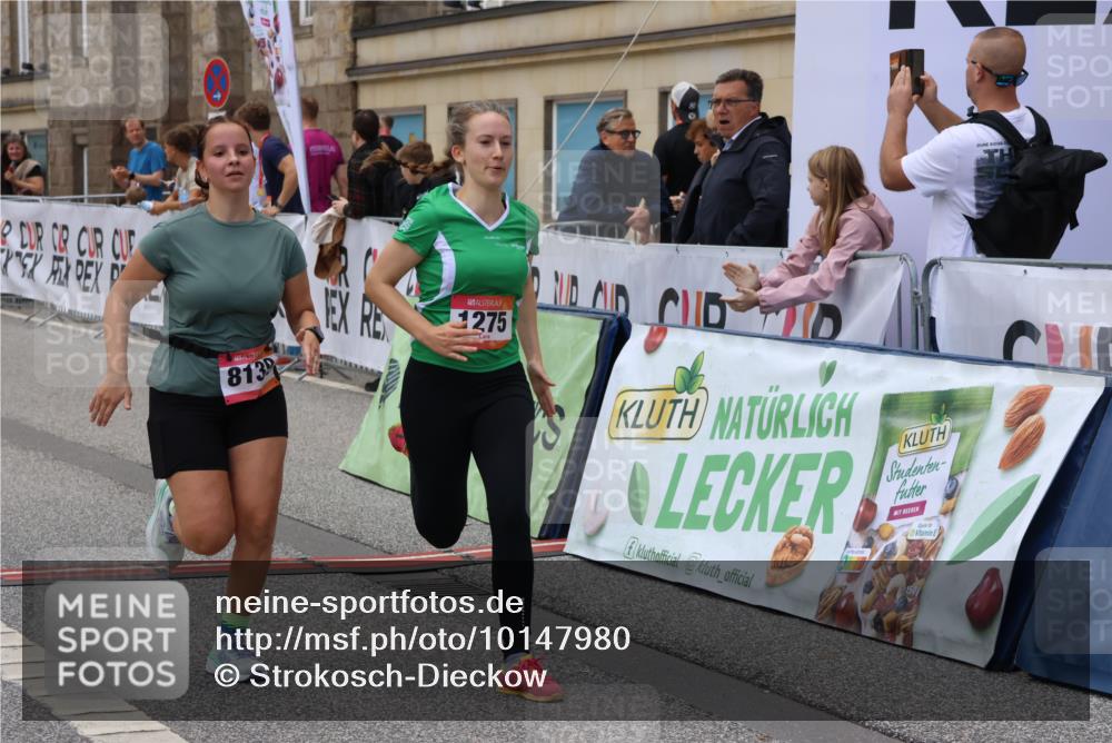 06.09.2026 - CURREX Alsterlauf Strokosch-Dieckow http://msf.ph/oto/10147980 06.09.2026 11:59:48 Ziel 1006, 1098, 1120, 1124, 1192, 1205, 1206, 1275, 1323, 8139 meine-sportfotos.de
