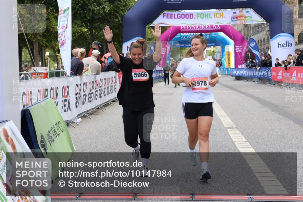 06.09.2026 - CURREX Alsterlauf Strokosch-Dieckow http://msf.ph/oto/10147984 06.09.2026 10:27:05 Ziel 4484, 4489, 4978, 5066, 5155, 5156 meine-sportfotos.de
