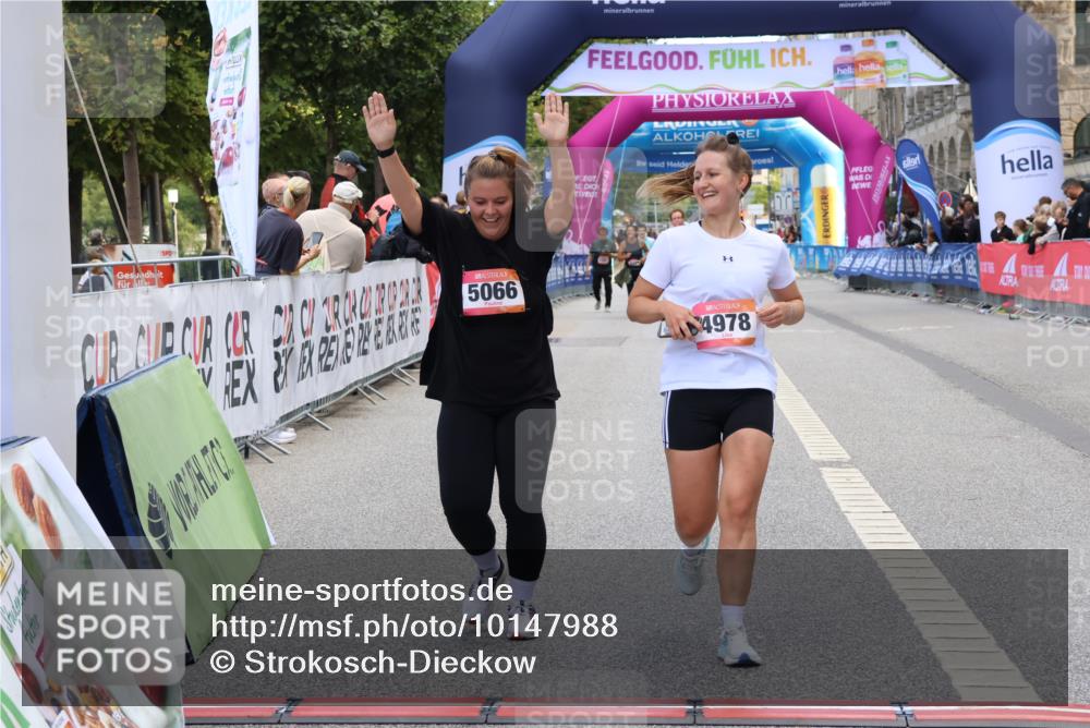 06.09.2026 - CURREX Alsterlauf Strokosch-Dieckow http://msf.ph/oto/10147988 06.09.2026 10:27:05 Ziel 4484, 4489, 4978, 5066, 5155, 5156 meine-sportfotos.de