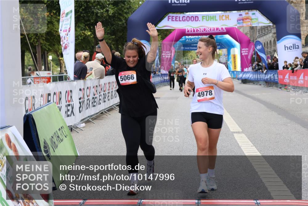 06.09.2026 - CURREX Alsterlauf Strokosch-Dieckow http://msf.ph/oto/10147996 06.09.2026 10:27:05 Ziel 4484, 4489, 4978, 5066, 5155, 5156 meine-sportfotos.de