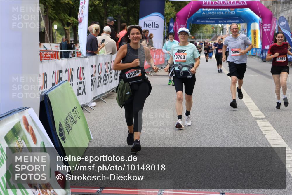 06.09.2026 - CURREX Alsterlauf Strokosch-Dieckow http://msf.ph/oto/10148018 06.09.2026 10:27:17 Ziel 2052, 3783, 5894, 5895 meine-sportfotos.de